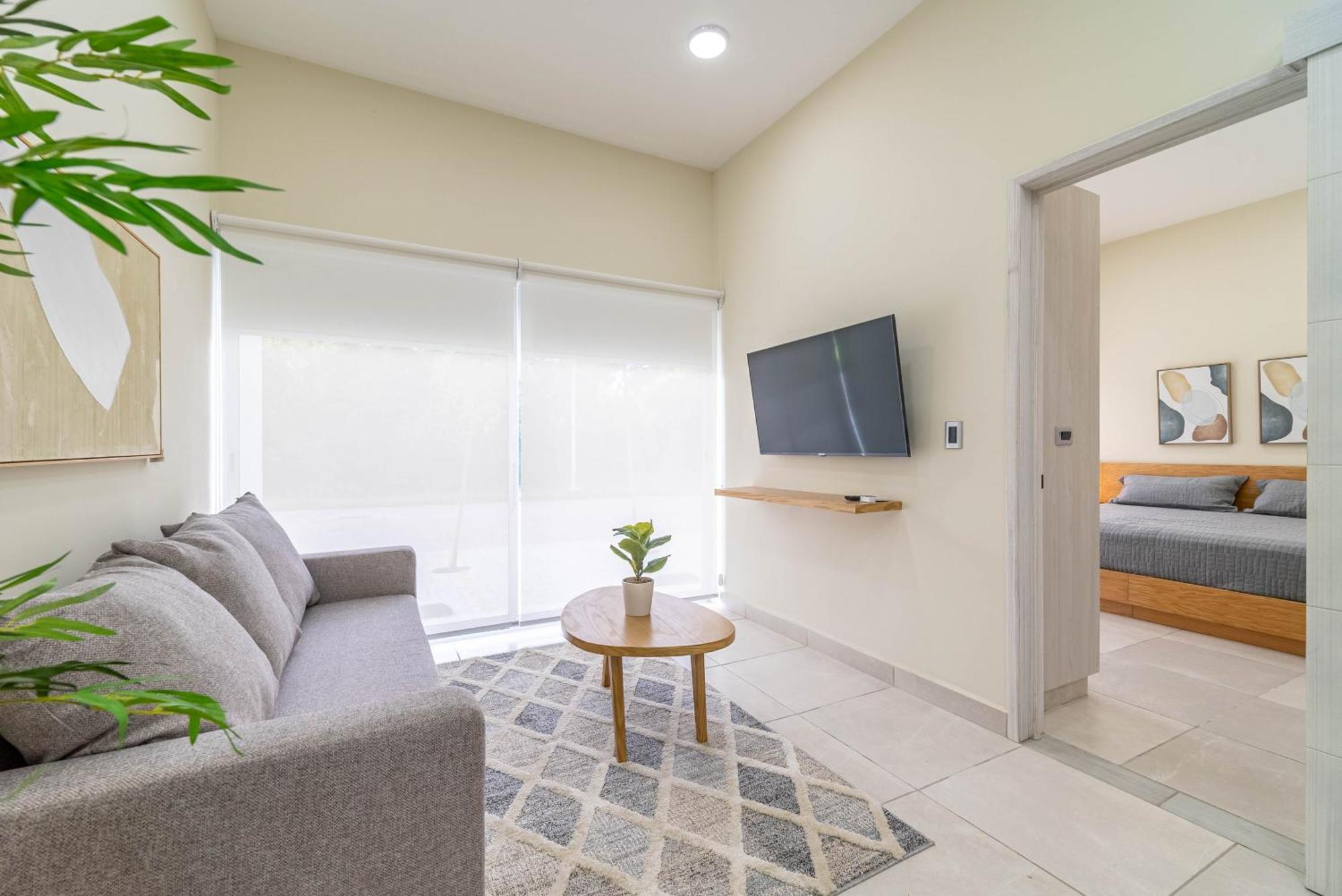 Сasa de vacaciones 2 Bd With Balcony, Gym, Rooftop Pool, Hot Tub Playa del Carmen