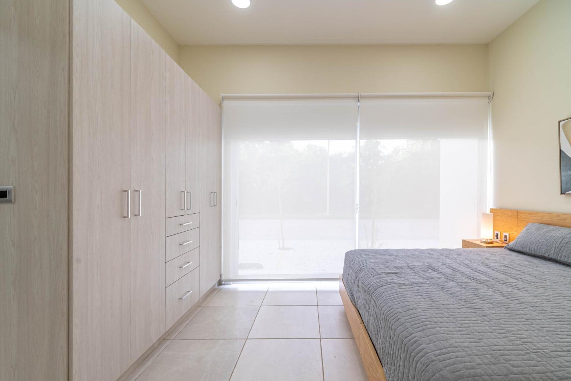 2 Bd With Balcony, Gym, Rooftop Pool, Hot Tub Сasa de vacaciones Playa del Carmen