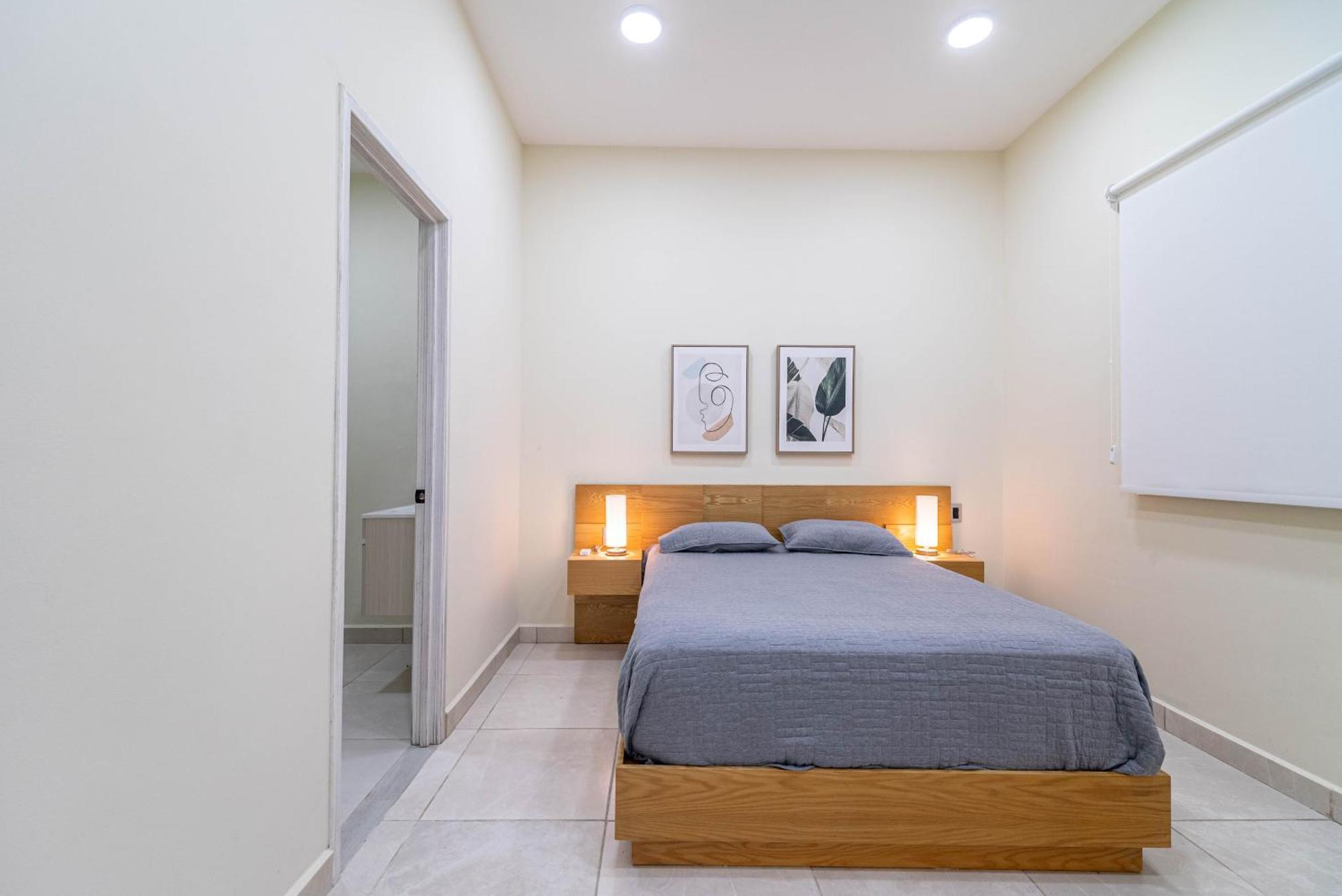 2 Bd With Balcony, Gym, Rooftop Pool, Hot Tub *